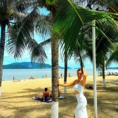 Лолита Мовенко, 13.01, Алматы