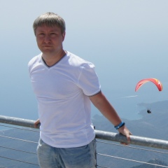 Роман Новиков