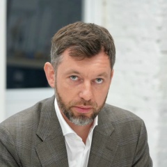 Михаил Довбня