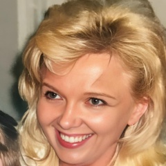 Elena Hiner, 21.02, Houston