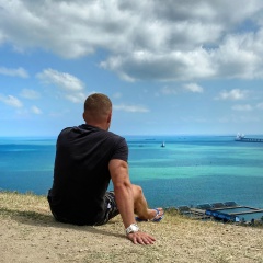 Максим Архангельский