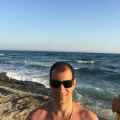 Юхан Zumaya, 17.12.1983, Barcelona