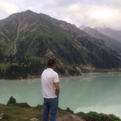 Ануар Сарбасов, Алматы