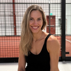 Ирина Ложникова, Санкт-Петербург