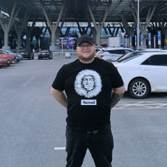 Женя Нагорный, Москва