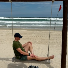 Денис Белый, Москва