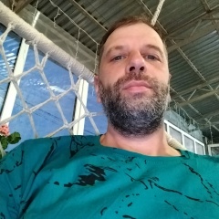Антон Лысенко