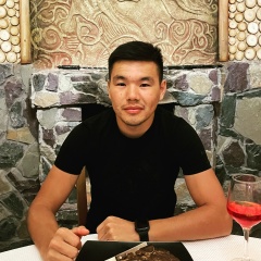 Aza Iskakov, Москва