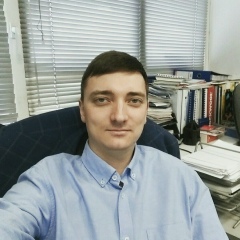 Максим Мазуров