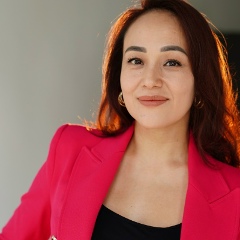 Akma Esther, 02.05.1988, Milano