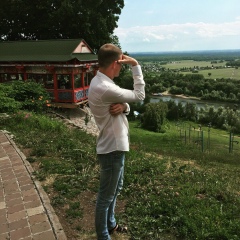 Денис Стрельников