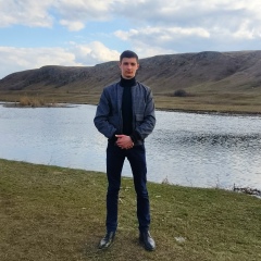 Андрей Простолюдов