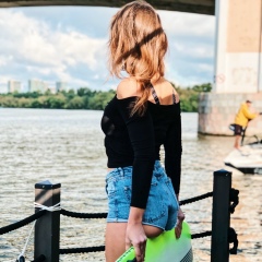 Мира Сёрф, Москва