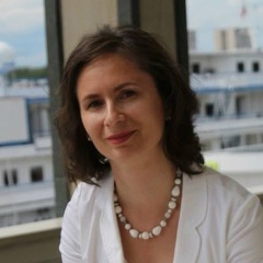 Анна Леонова, Москва
