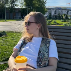 Маша Роговая, Москва
