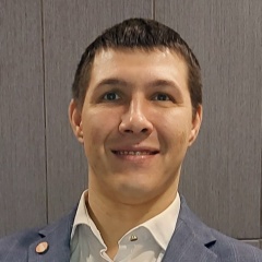 Виталий Риве, 27.05, Сургут