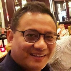 Aung Win, Singapore
