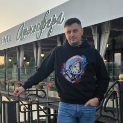 Александр Любимов