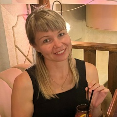 Юлия Цветкова, Санкт-Петербург