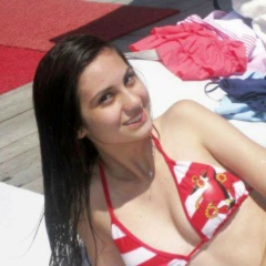 Ebru Ateş, 01.01.1994, İzmir