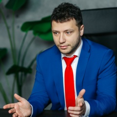 Максимилиан Буров, Москва