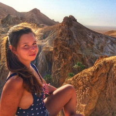 Anika Moskva, 18.10