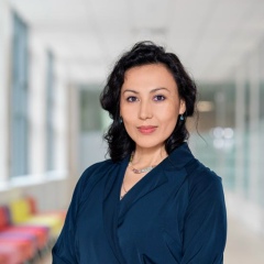 Полина Очирова, Москва