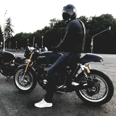 The Racer, 18.04, Plymouth