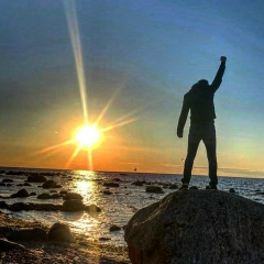 Илья Новопольцев