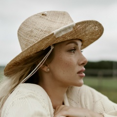 Анастасия Персидская, 01.03.1985, Владивосток