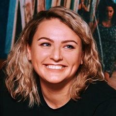 София Цисарь, 05.10.1990