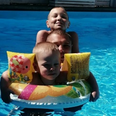 Денис Денис, 07.03, Москва