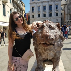 Юлия Лаврова, Москва