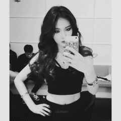 Hyuna Delêmontx, 12.10, Angol