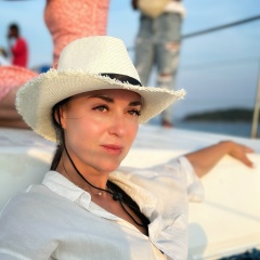 Александра Избицкая, Санкт-Петербург