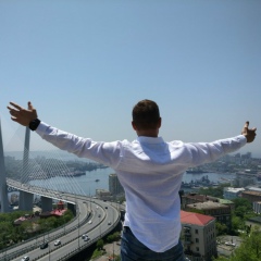 Егор Десятниченко