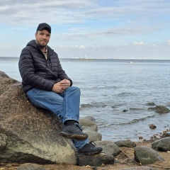 Алексей Иванов