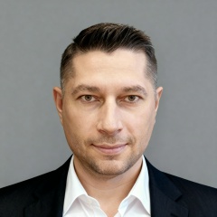 Евгений Иванов