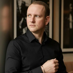 Дима Малышев, Москва