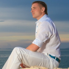 Александр Денюков