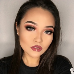 Арай Құдайберген, Алматы