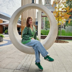 Алёна Харламова, Москва