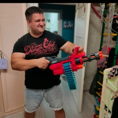 Дмитрий Саныч, Berlin