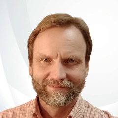 Денис Урманов