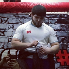 Kamran Ahmedov, 13.12, Dubai