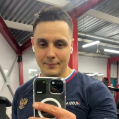 Роман Емельянов