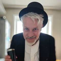 Алекс Вжик, 01.08.1977, Москва