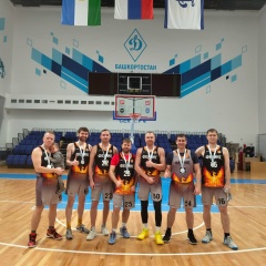 Максим Бажин