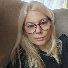 Полина Еруманс