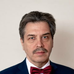Николай Викнянщук, Санкт-Петербург